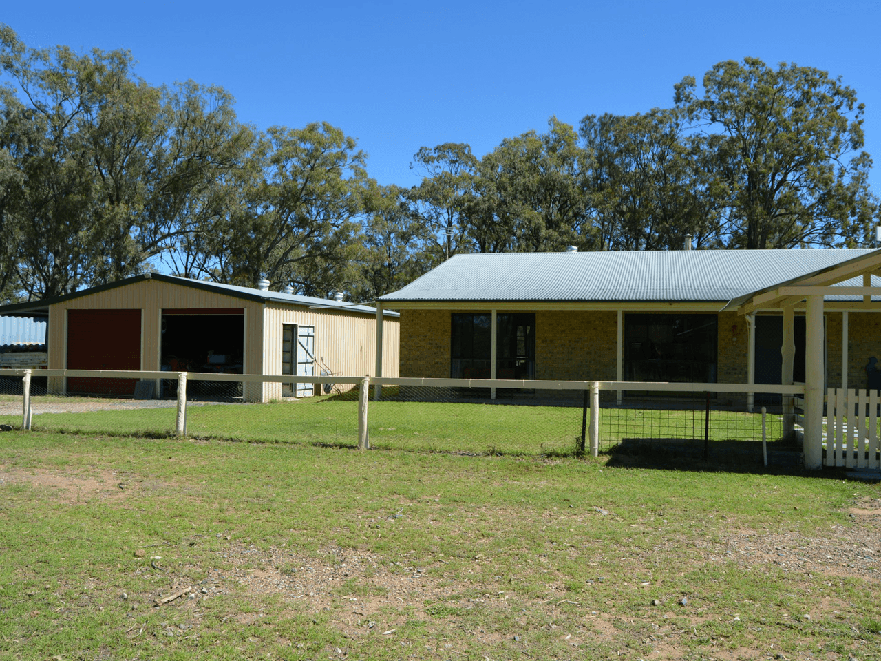 85 Fogartys Crossing Road, LEYBURN, QLD 4365