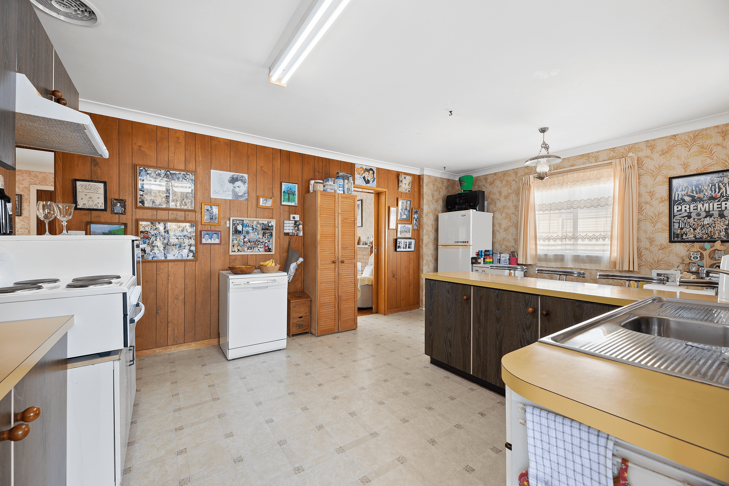 17 Hyland Avenue, NAROOMA, NSW 2546