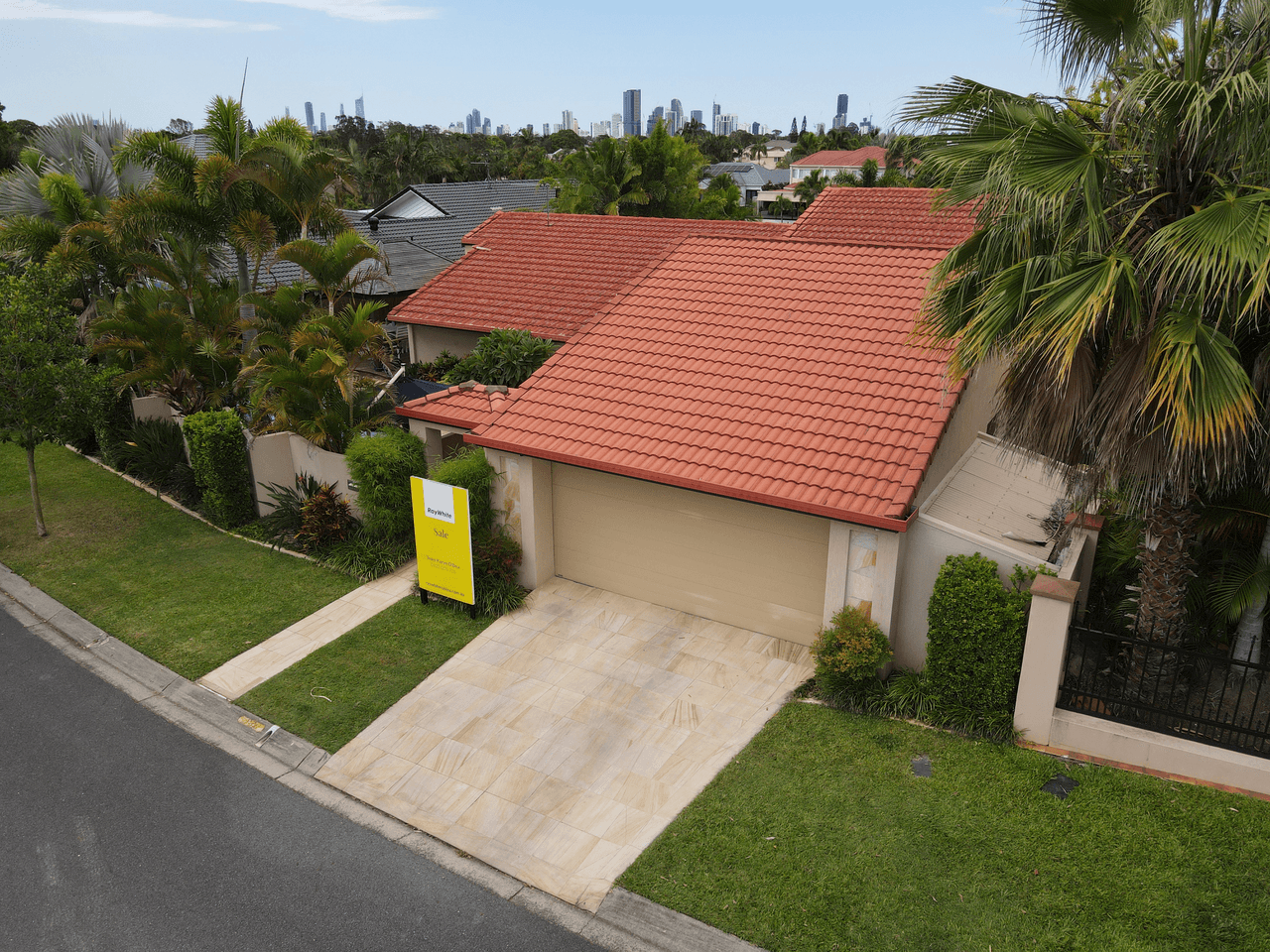 20 Homebush Drive, ROBINA, QLD 4226