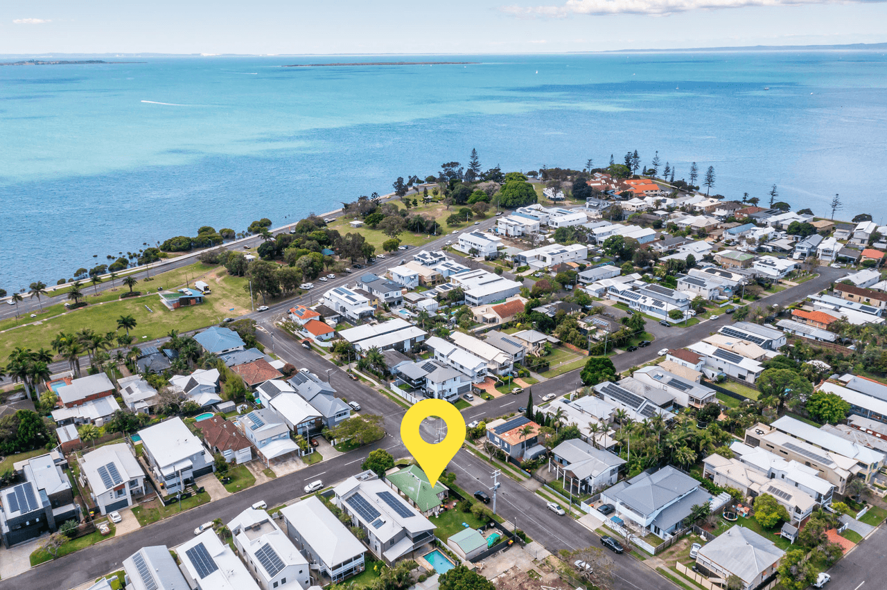 59 Grattan Terrace, WYNNUM, QLD 4178