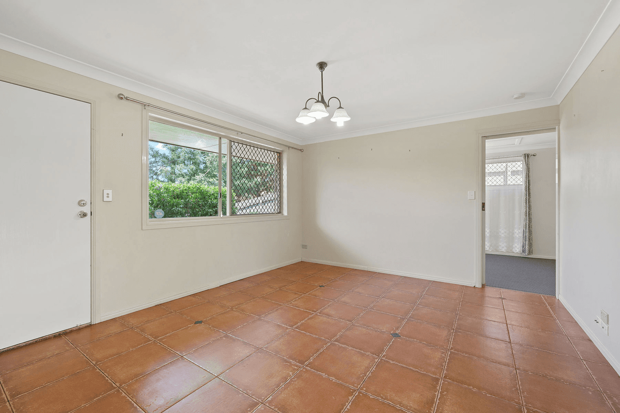 33 Seppelt Street, WILSONTON HEIGHTS, QLD 4350