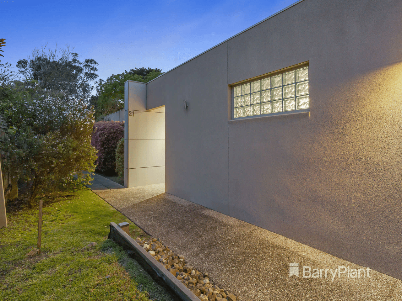 21  King Georges Avenue, MORNINGTON, VIC 3931