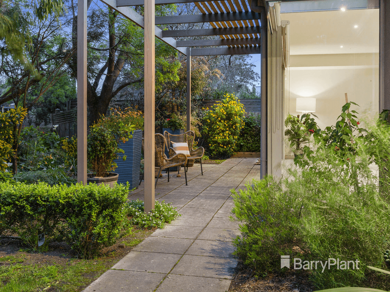 21  King Georges Avenue, MORNINGTON, VIC 3931