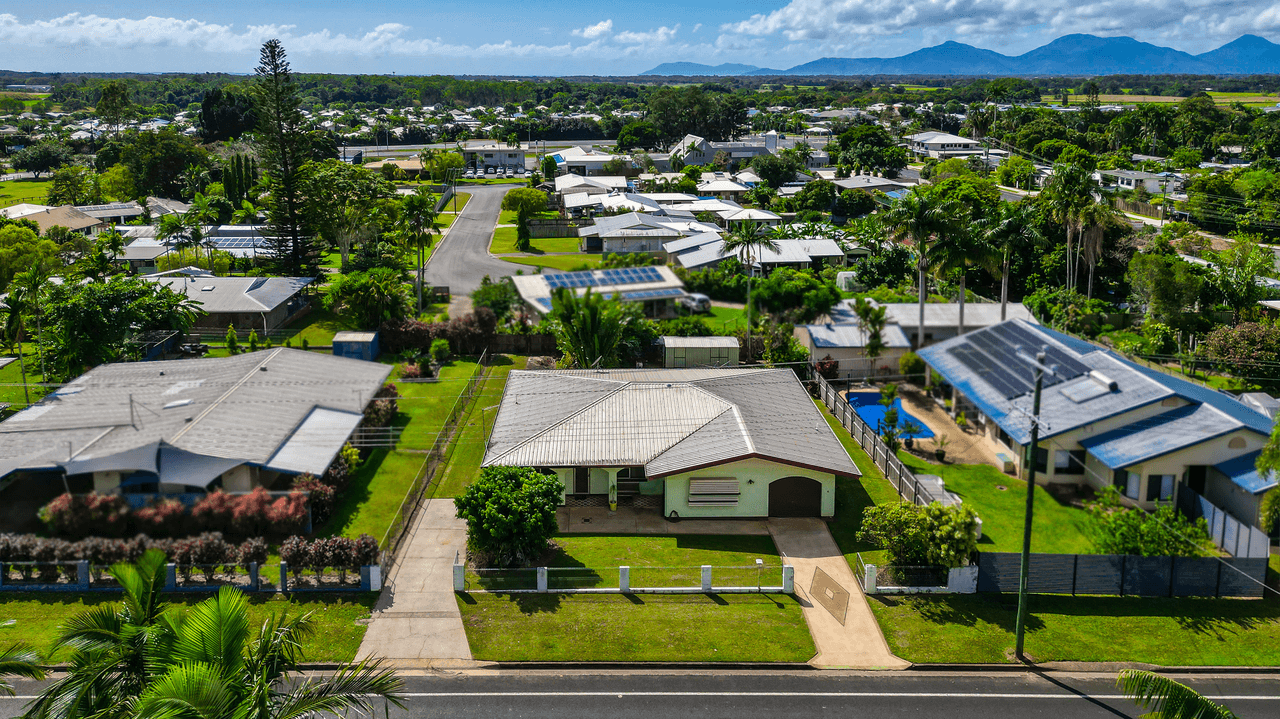 8 Gavin Street, SMITHFIELD, QLD 4878