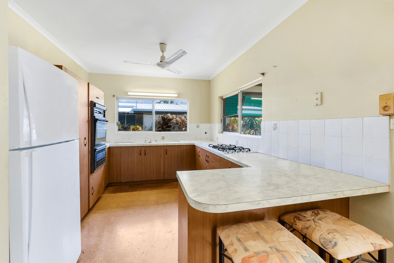 8 Gavin Street, SMITHFIELD, QLD 4878