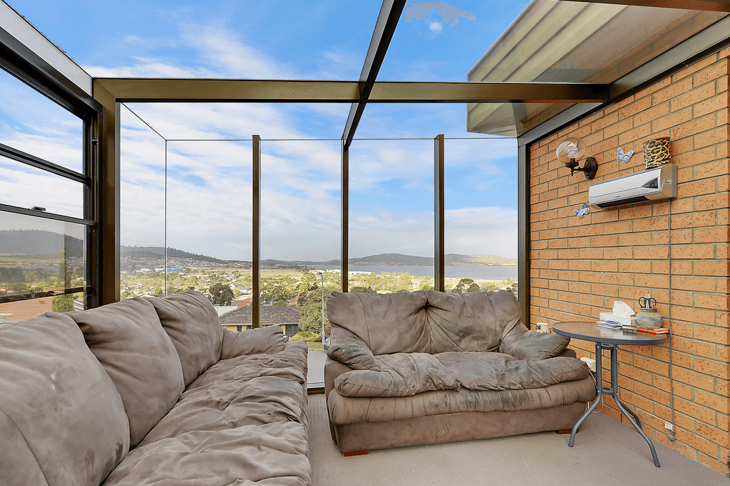 11 Bland Court, ROKEBY, TAS 7019