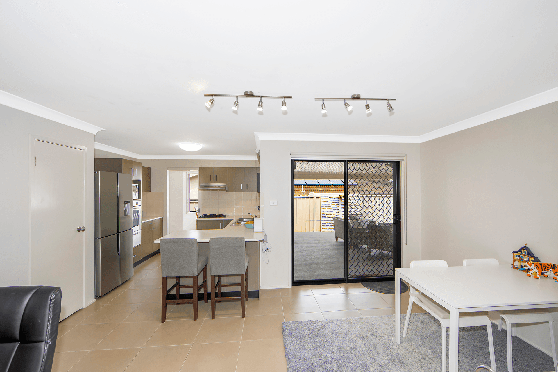 12 Yarra Place, Wadalba, NSW 2259