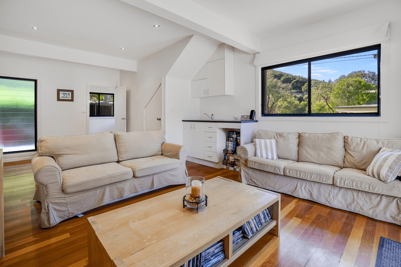 17 Anthony Crescent, KILLCARE, NSW 2257