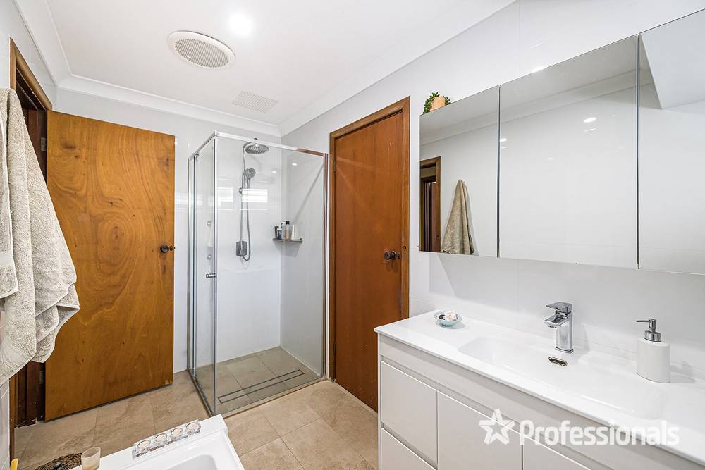 38 Barridale Drive, KINGSLEY, WA 6026
