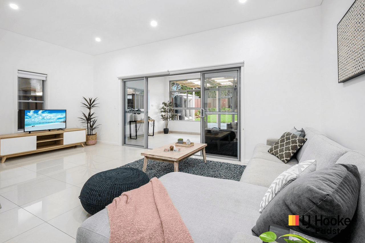 31 Tompson Road, REVESBY, NSW 2212