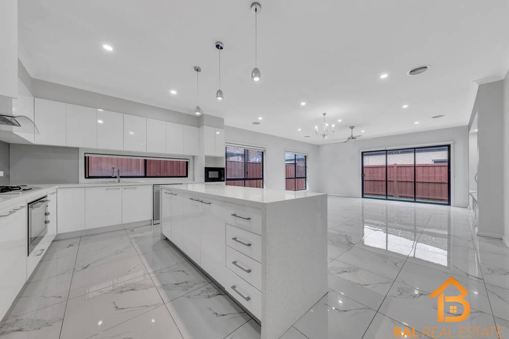 11 Eastwood Street, TRUGANINA, VIC 3029