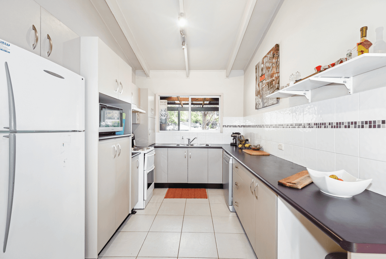 36 Marlborough Place, BERKELEY VALE, NSW 2261