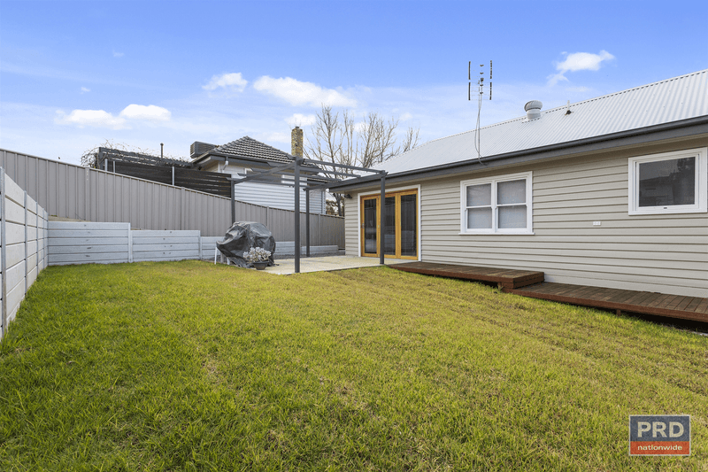 16 Moray Crescent, NORTH BENDIGO, VIC 3550