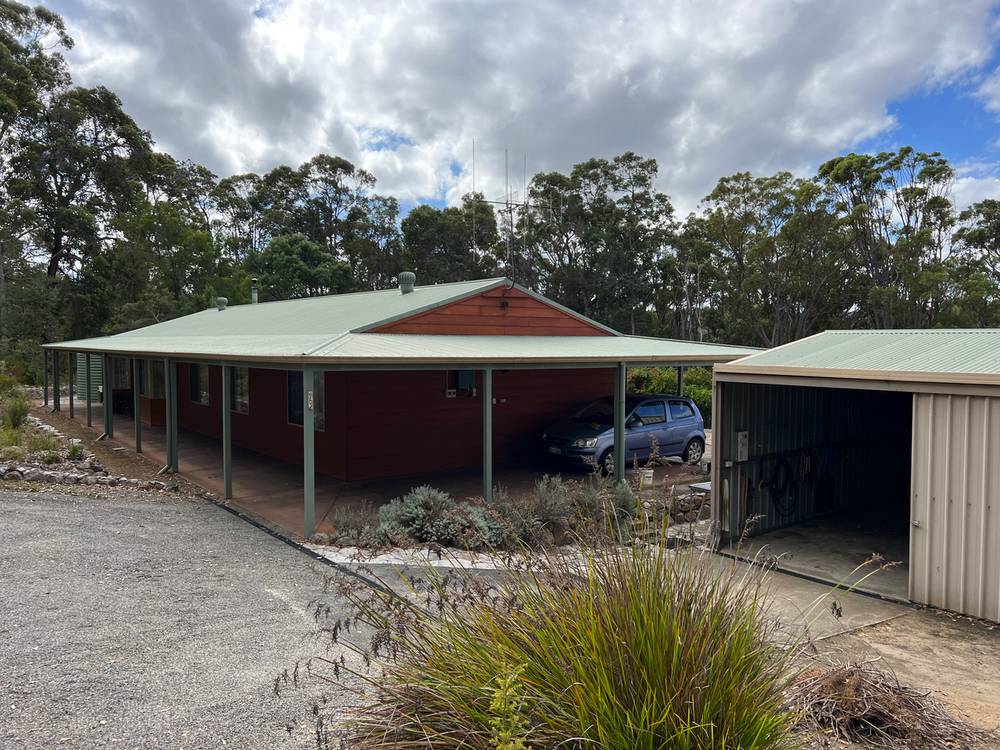 6 Ravenhill Heights, OCEAN BEACH, WA 6333