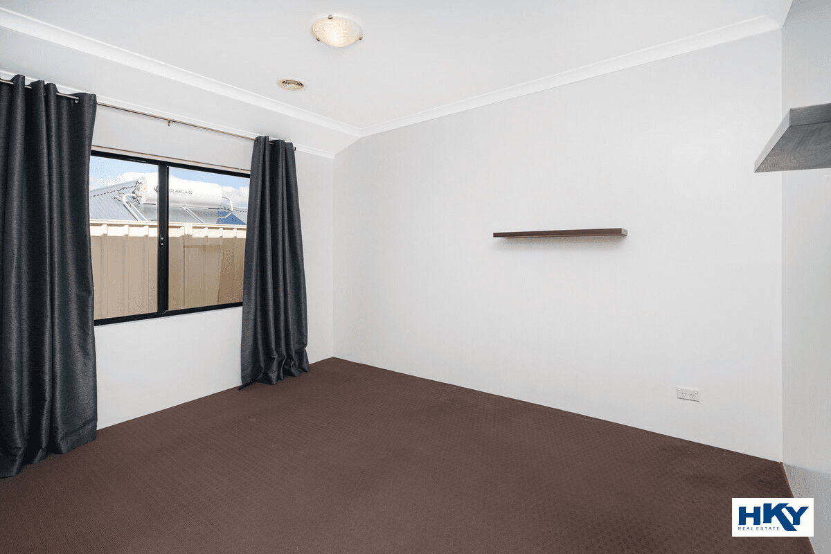 17 Hopewell Pass, Carramar, WA 6031