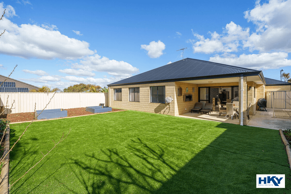 17 Hopewell Pass, Carramar, WA 6031