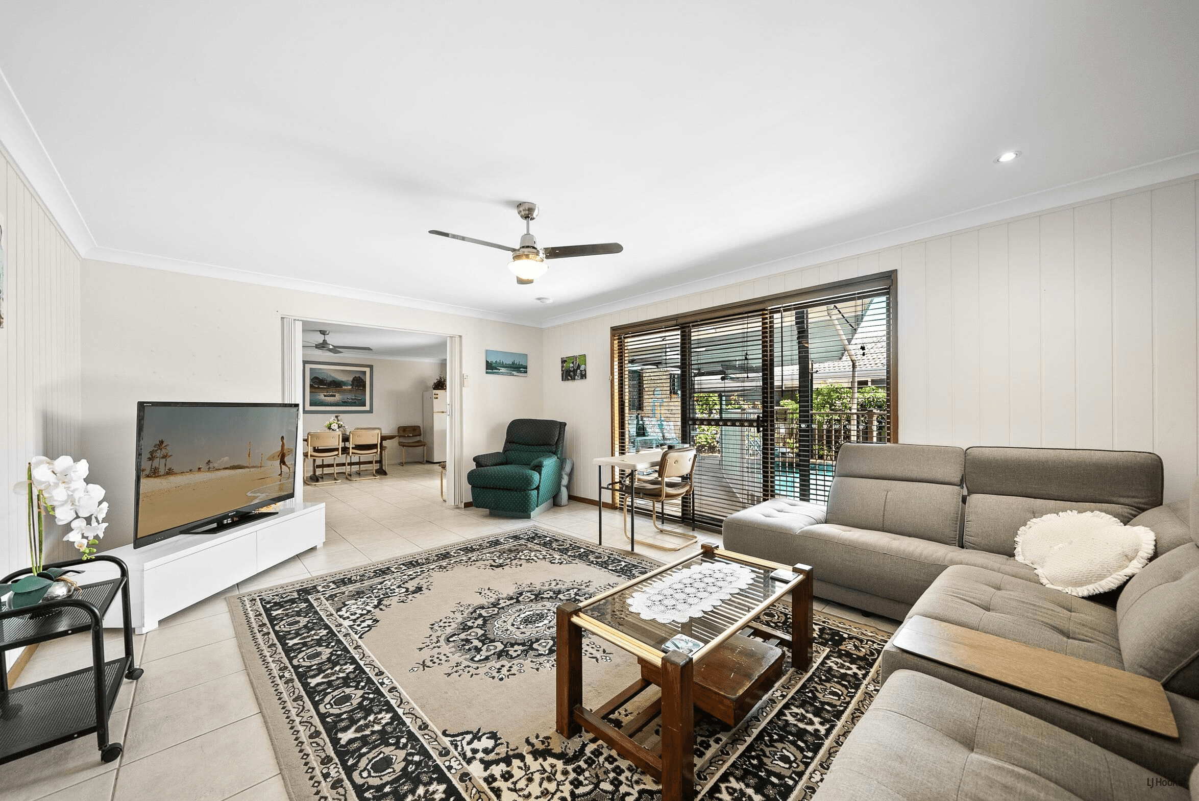 33 Spindle Street, Palm Beach, QLD 4221