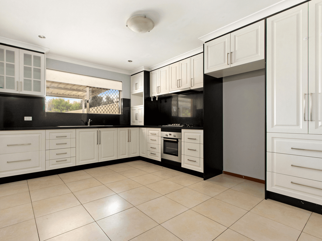 3a Austin Crt, COOLOONGUP, WA 6168