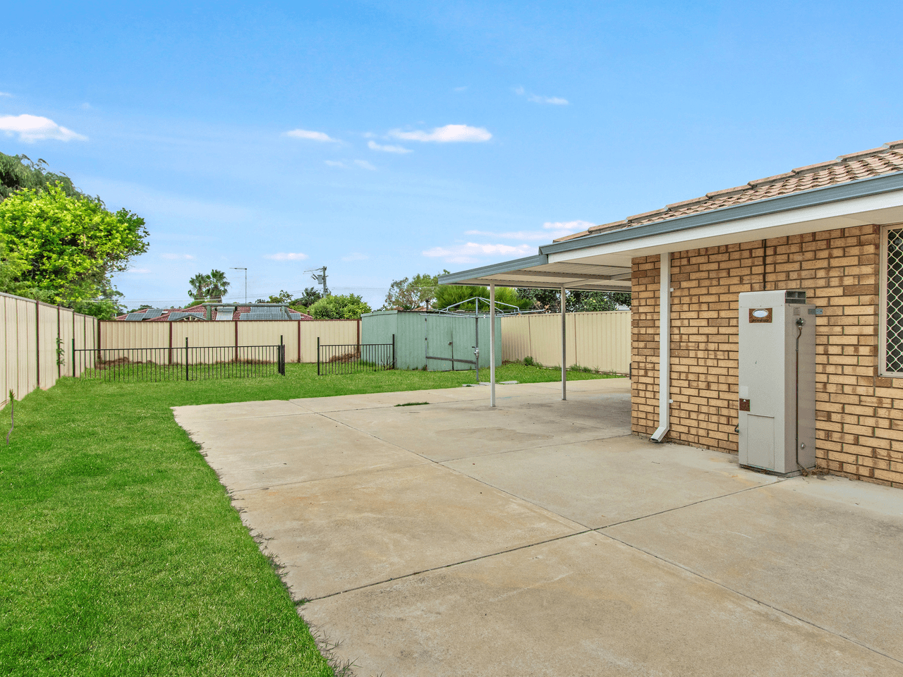 3a Austin Crt, COOLOONGUP, WA 6168