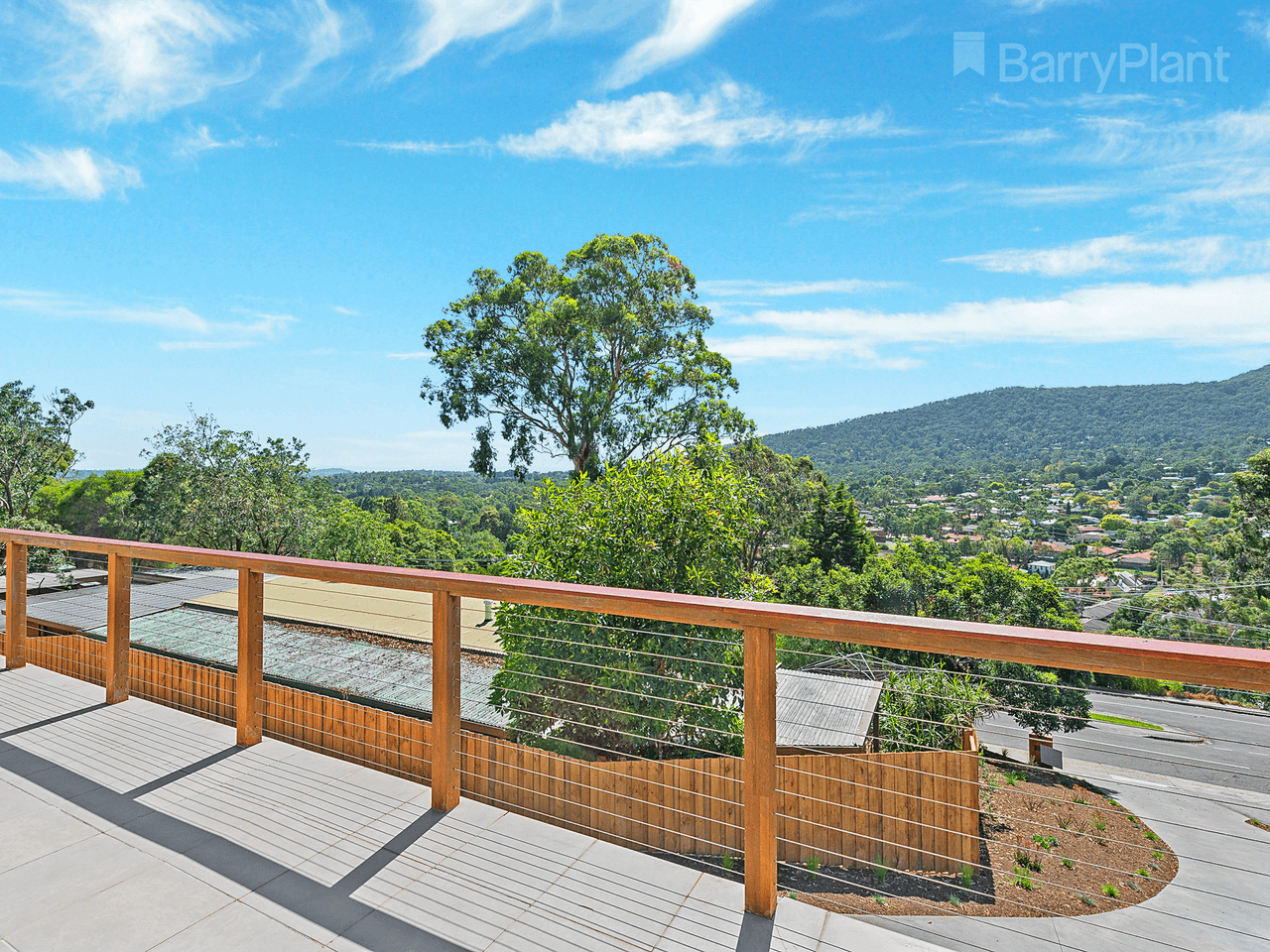 7 Bruce Crescent, FERNTREE GULLY, VIC 3156