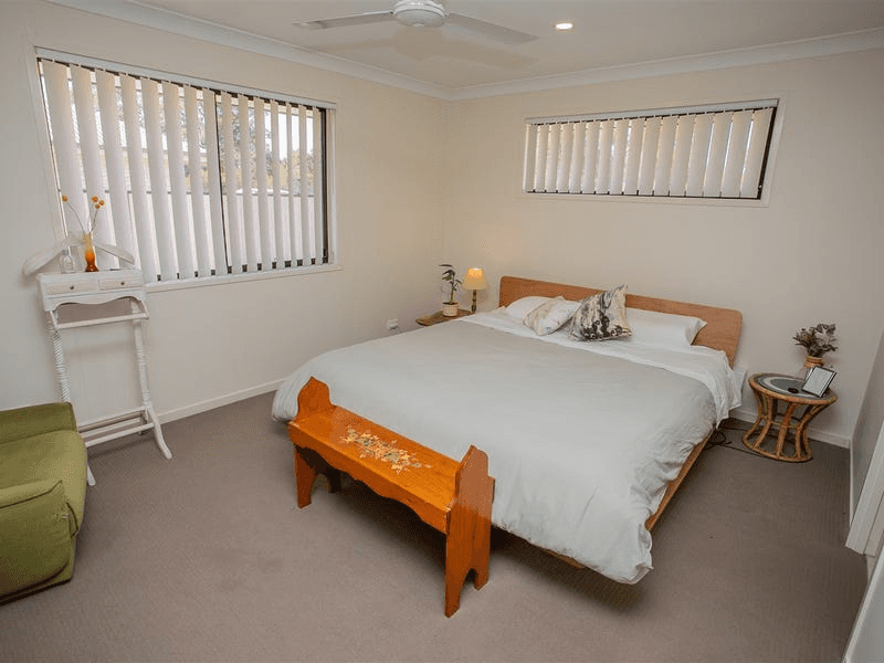 24 Cameron Street, CHINCHILLA, QLD 4413