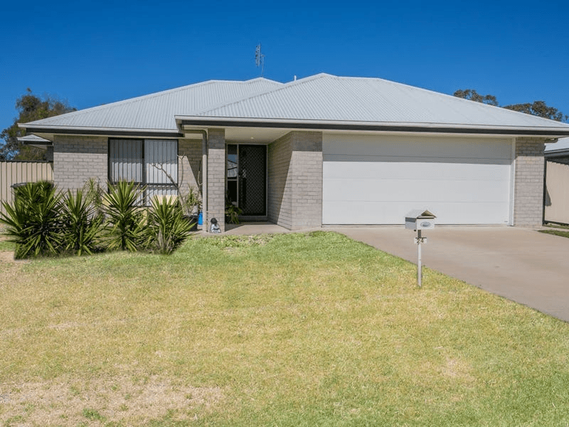 24 Cameron Street, CHINCHILLA, QLD 4413