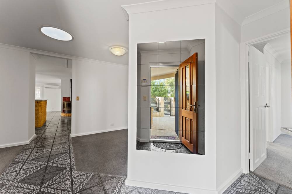 3 Juania Place, WARNBRO, WA 6169