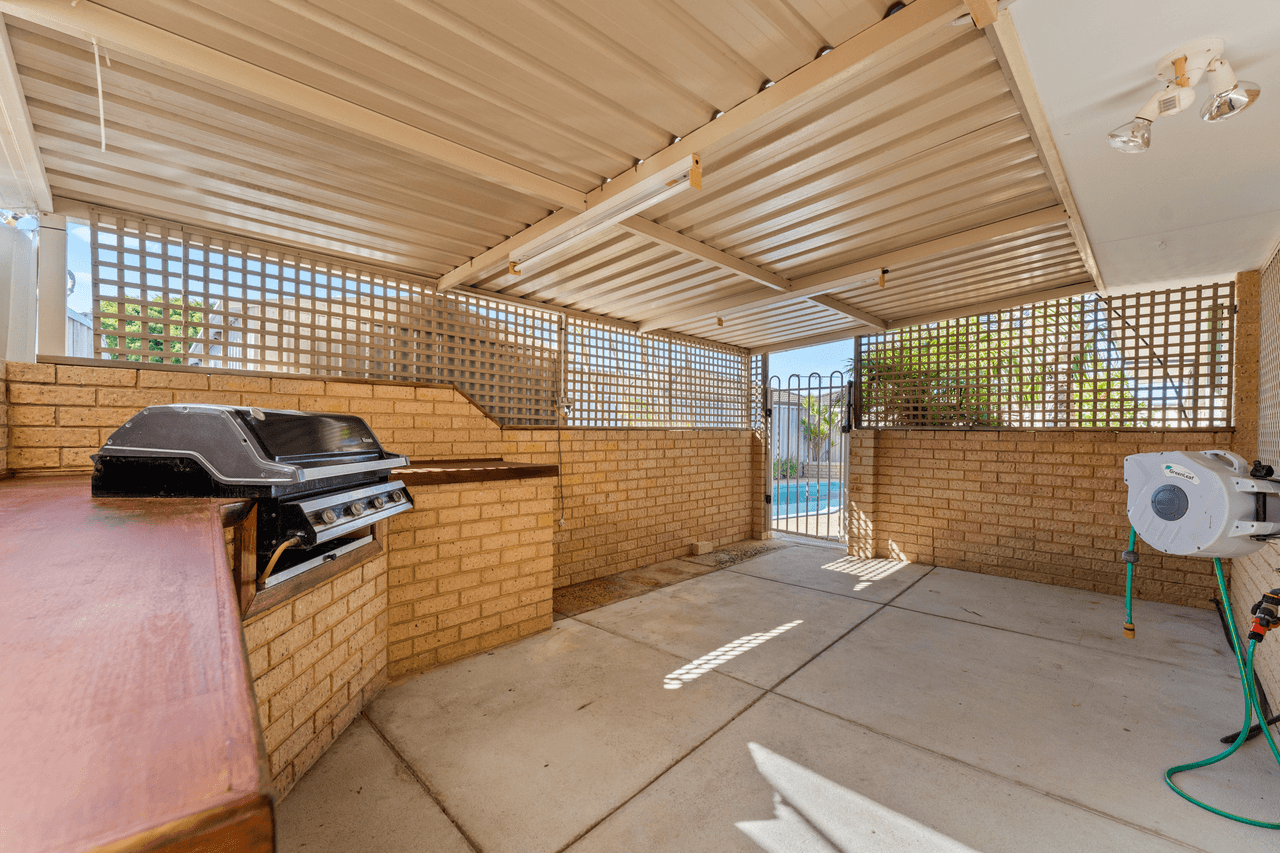 3 Juania Place, WARNBRO, WA 6169