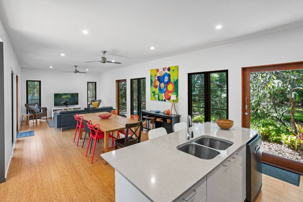 16 Ibis Ct, Rainbow Beach, QLD 4581