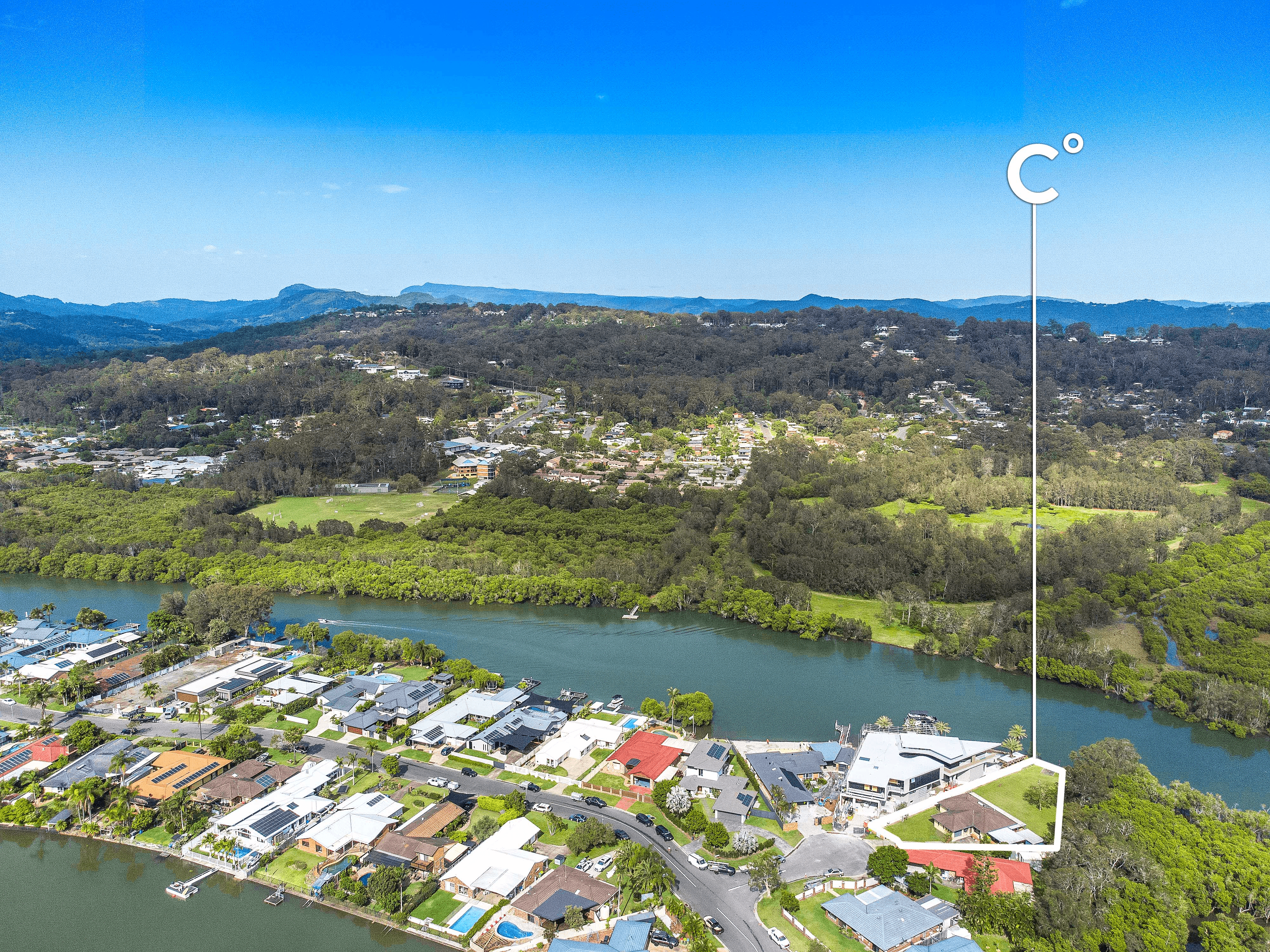 5 Chirgwin Court, CURRUMBIN WATERS, QLD 4223