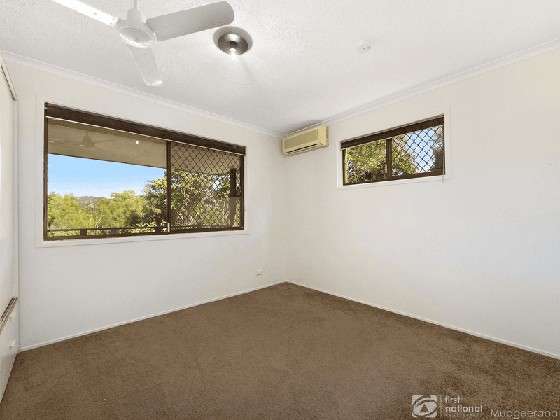 12 Cromwell Court, Tallai, QLD 4213