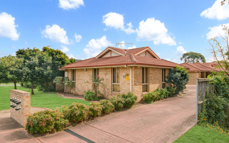 1/60 Macquarie Road, INGLEBURN, NSW 2565