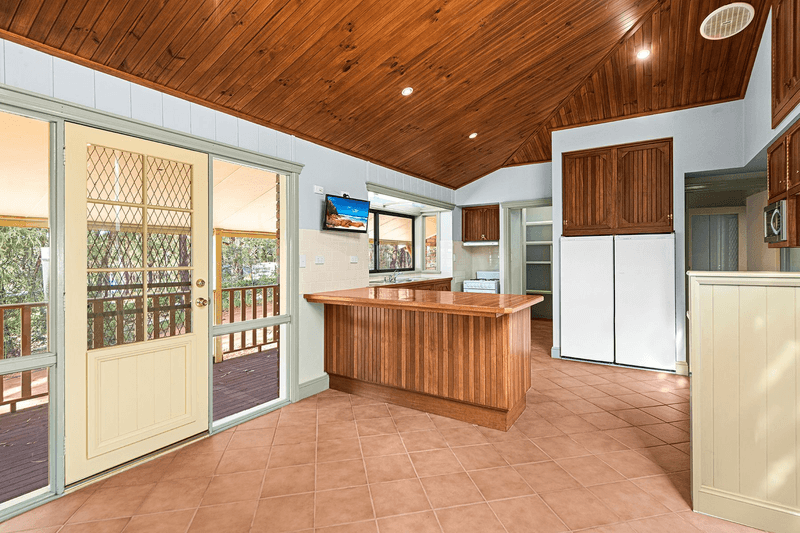 4 Ashley Place, HILL TOP, NSW 2575