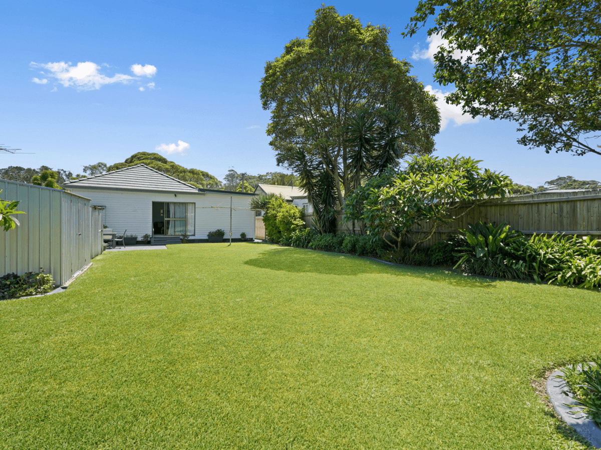 11 Narroy Road, NORTH NARRABEEN, NSW 2101