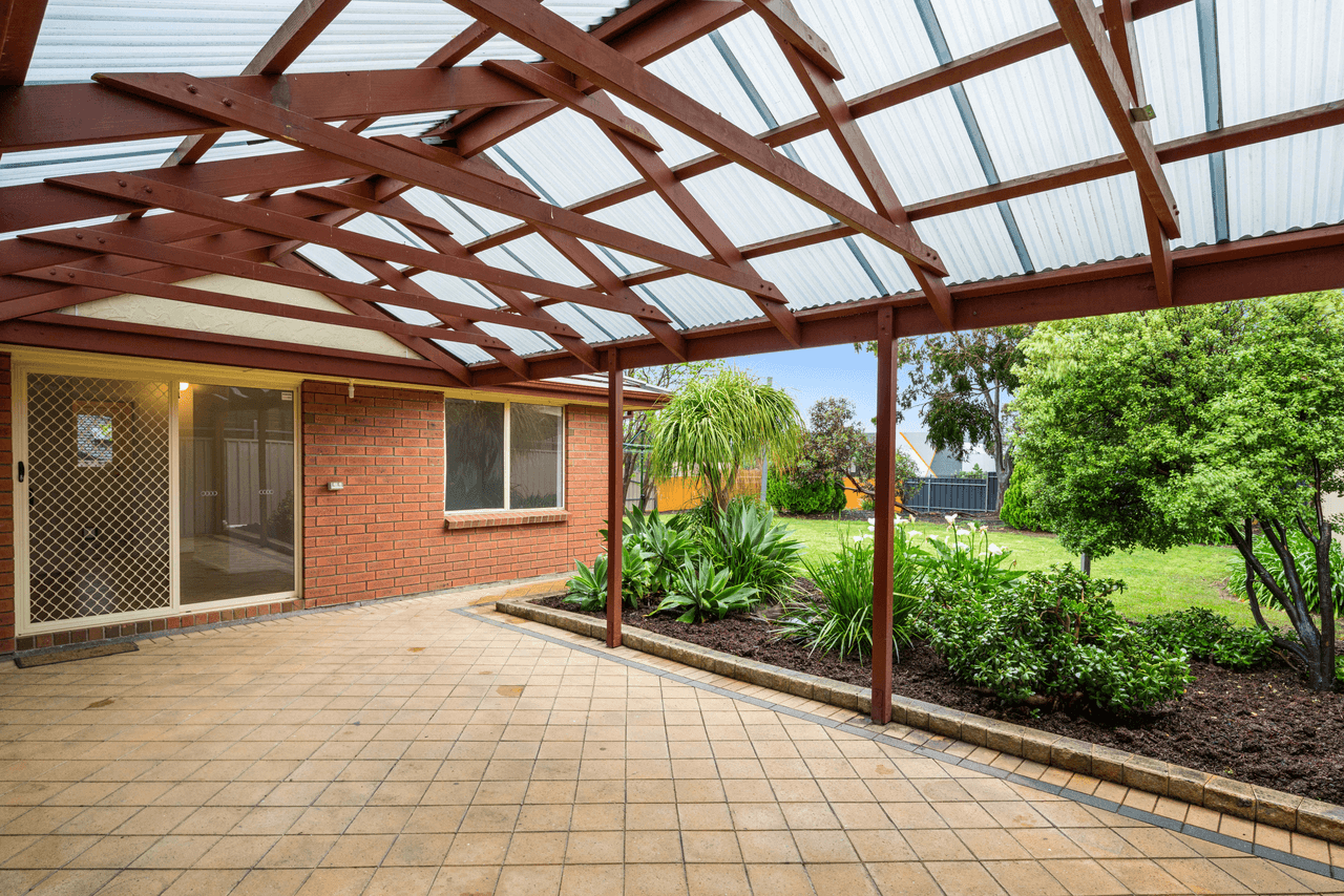 1 Hereford Lane, WOODCROFT, SA 5162