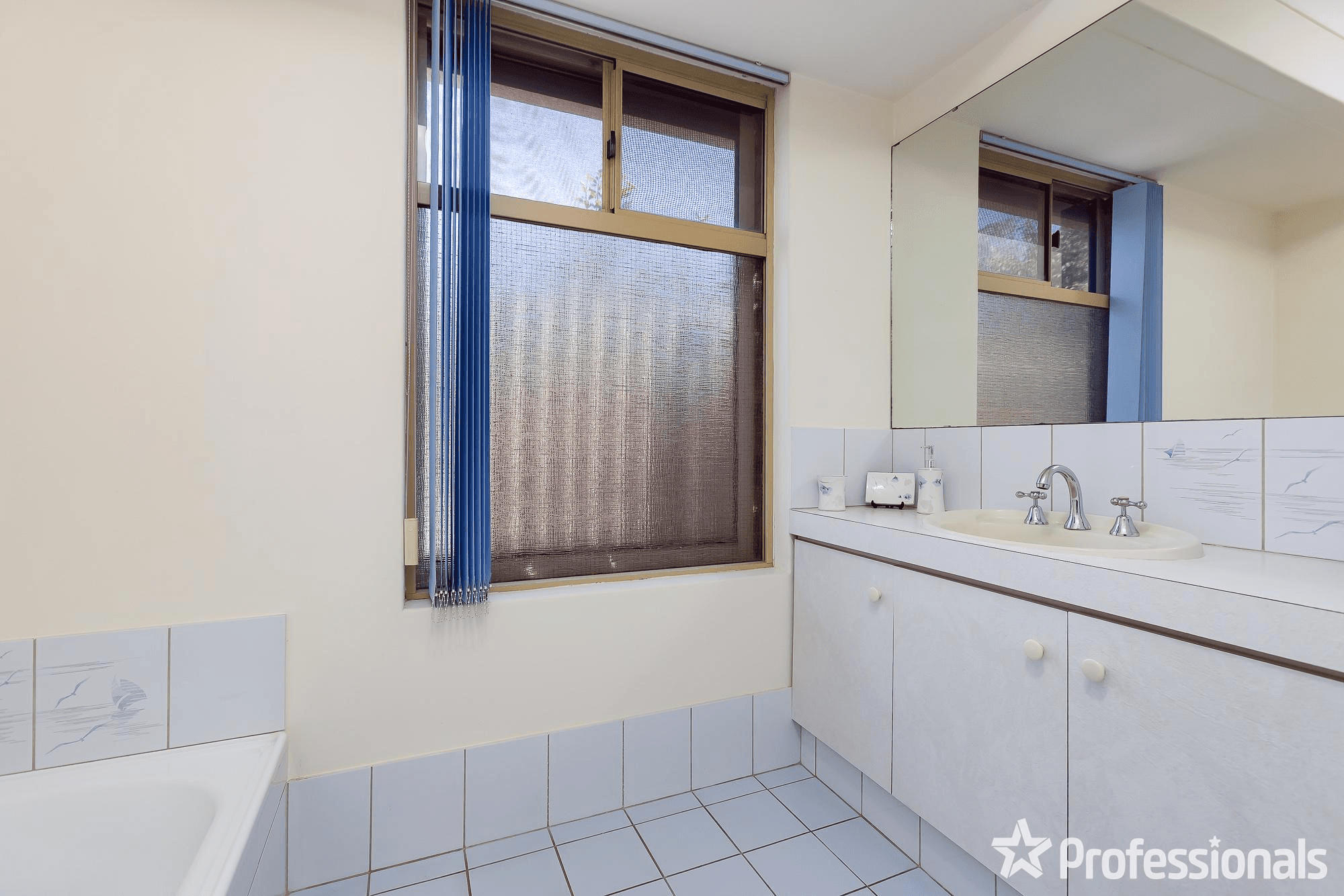 11 Dreyer Way, BULL CREEK, WA 6149