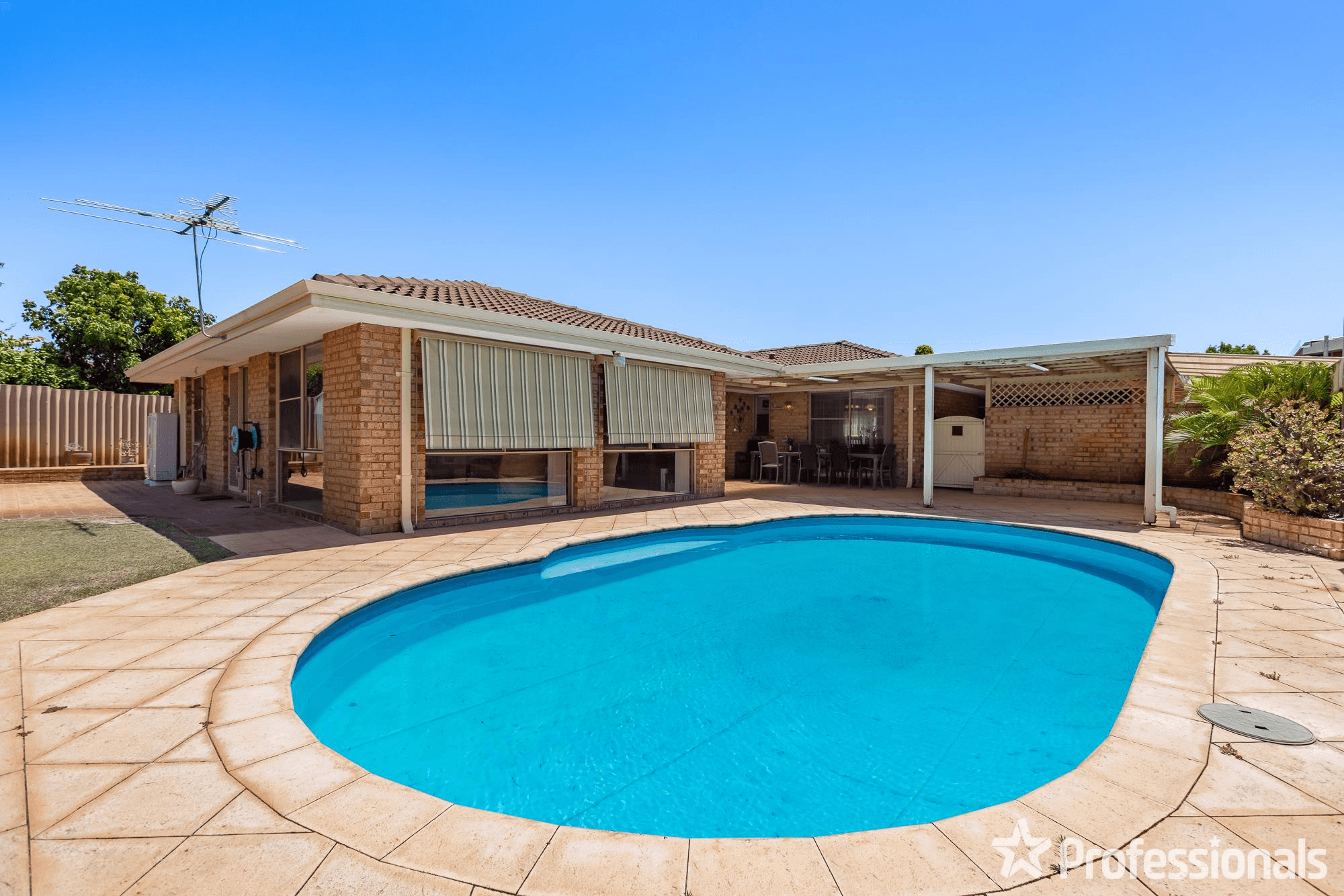 11 Dreyer Way, BULL CREEK, WA 6149