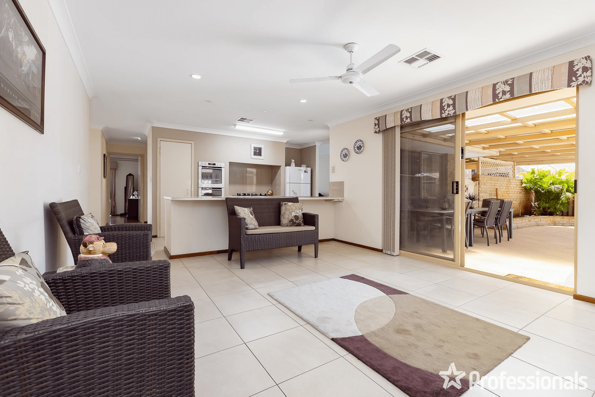 11 Dreyer Way, BULL CREEK, WA 6149