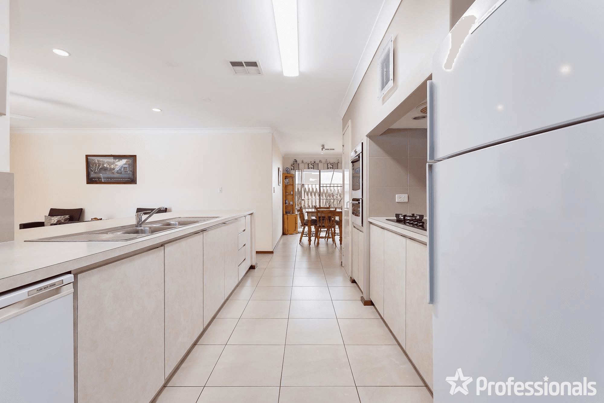 11 Dreyer Way, BULL CREEK, WA 6149