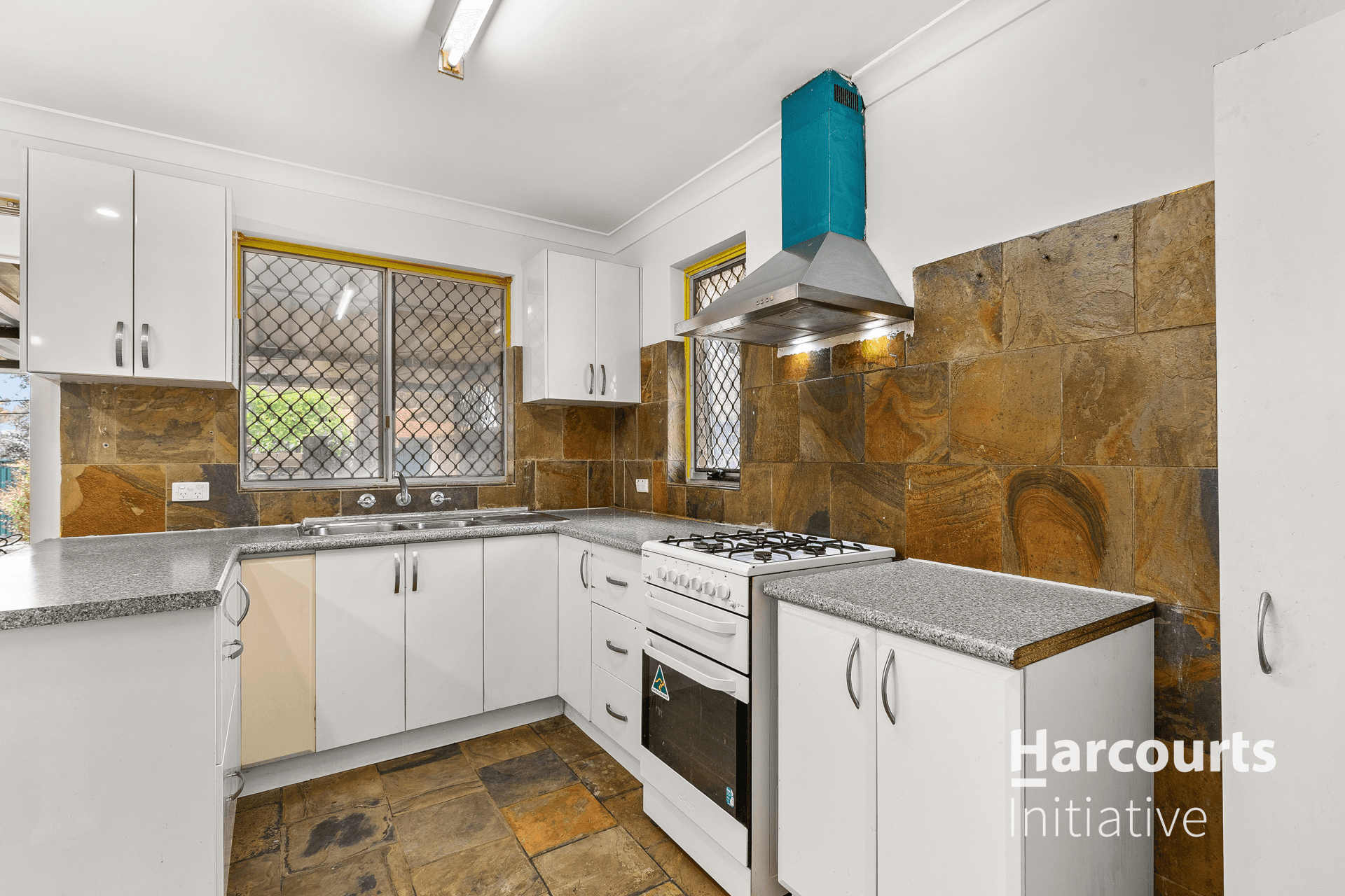 12 Grogan Close, LOCKRIDGE, WA 6054