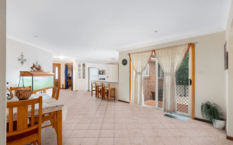 9 Cawdor Place, ROSEMEADOW, NSW 2560