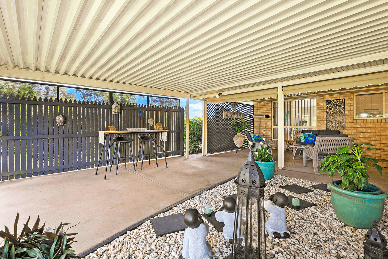 3 Magpie Court, ELI WATERS, QLD 4655