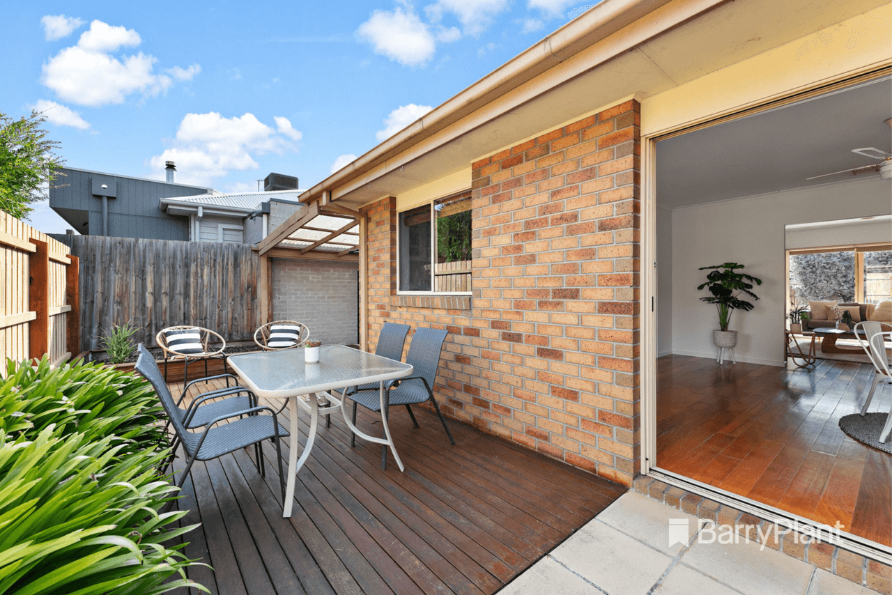 10 Crown Road, Bonbeach, VIC 3196