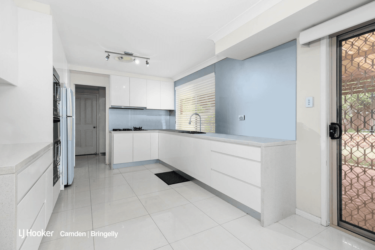 11 Curtin Place, NARELLAN VALE, NSW 2567