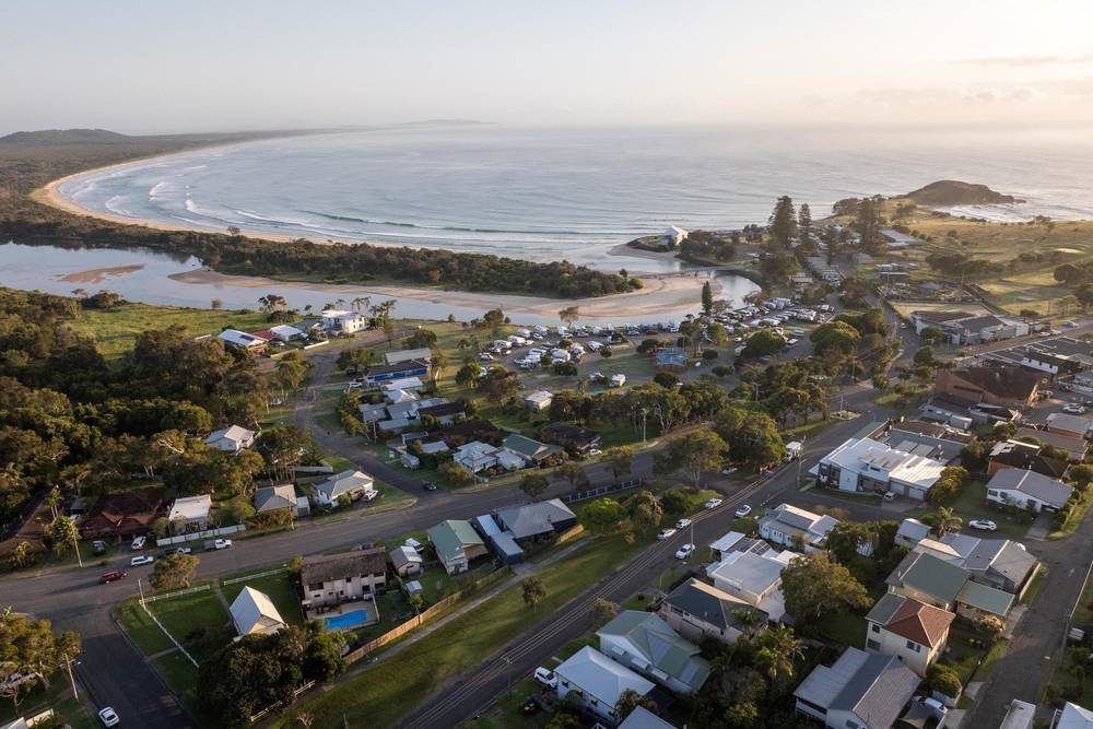 22 Main Street, Crescent Head, NSW 2440