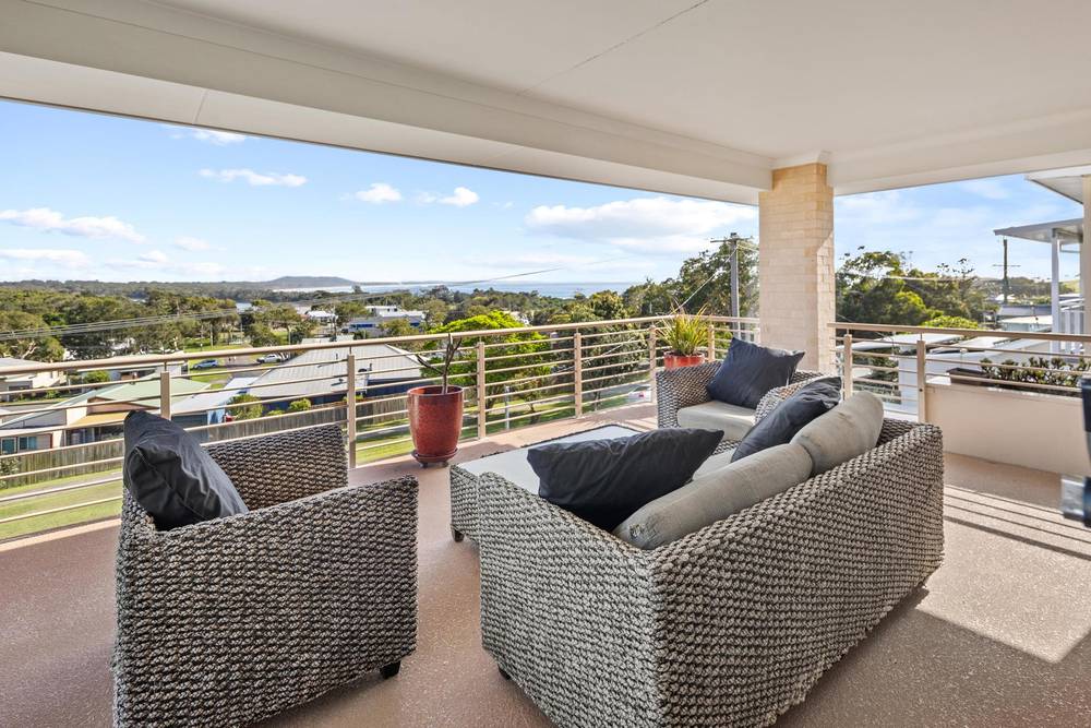 22 Main Street, Crescent Head, NSW 2440