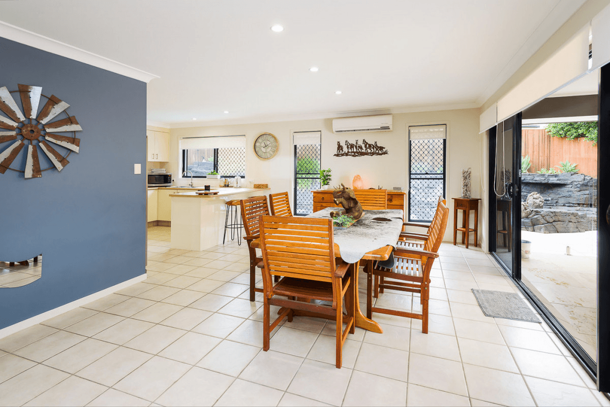 3 Wellers Street, Pacific Pines, QLD 4211