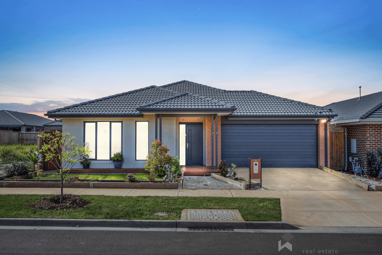 32 Bromley Circuit, Thornhill Park, VIC 3335