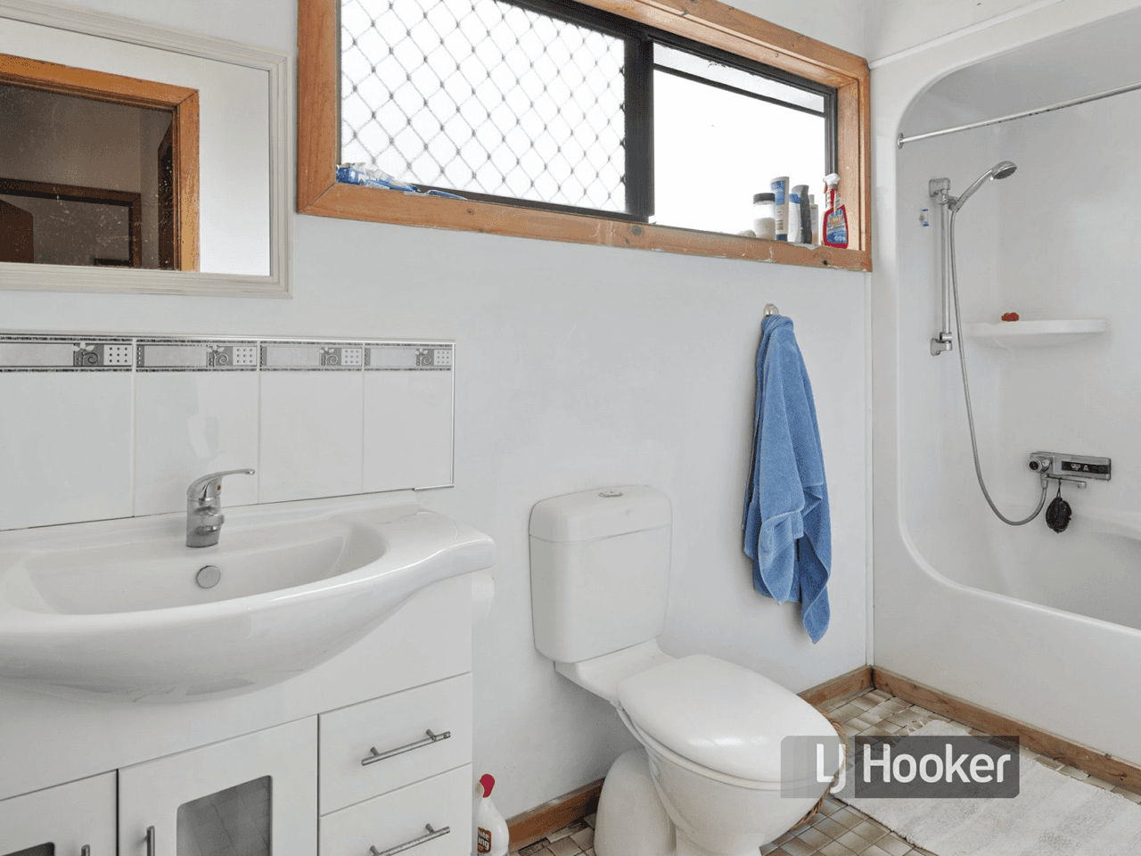 1-3 Honeysuckle Avenue, SISTERS BEACH, TAS 7321