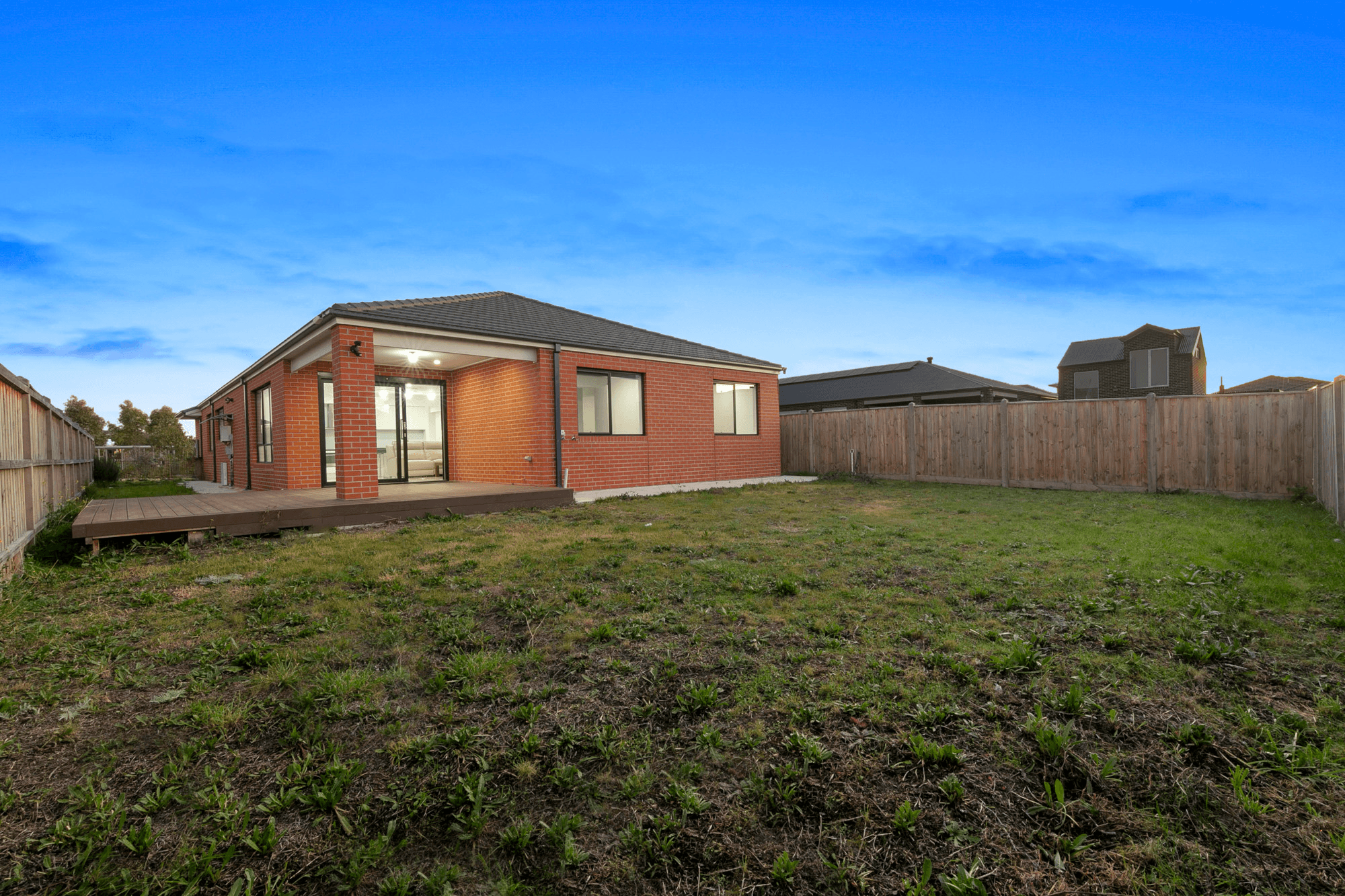 55 Highfield Drive, MICKLEHAM, VIC 3064